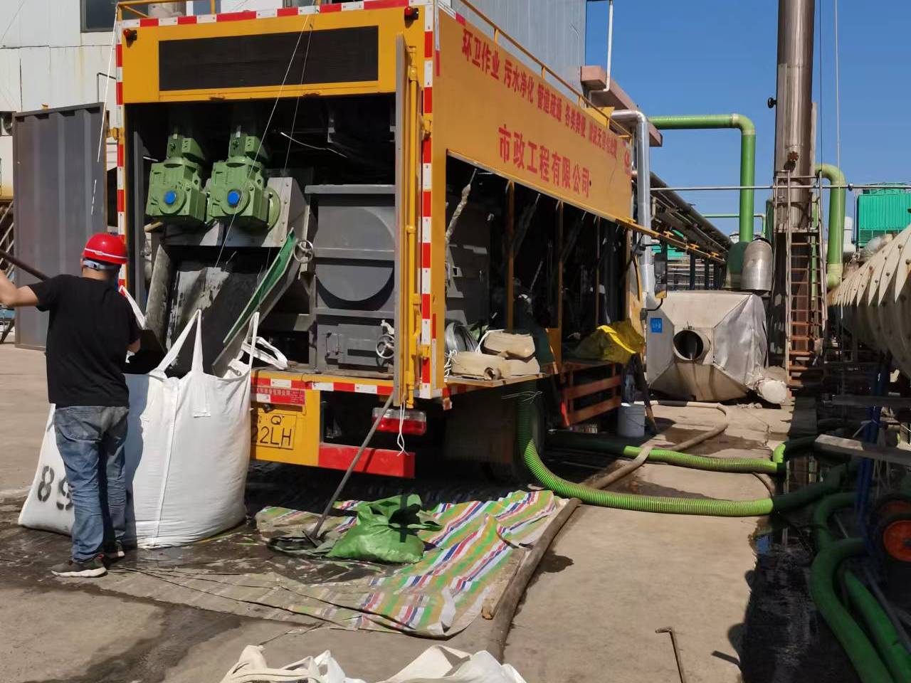 锡山淤泥压干处理